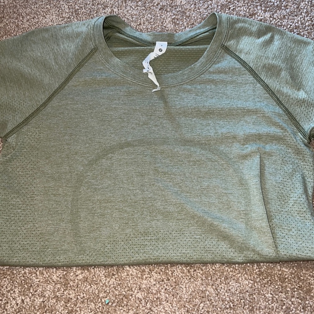 Green lululemon swiftly tech short sleeve